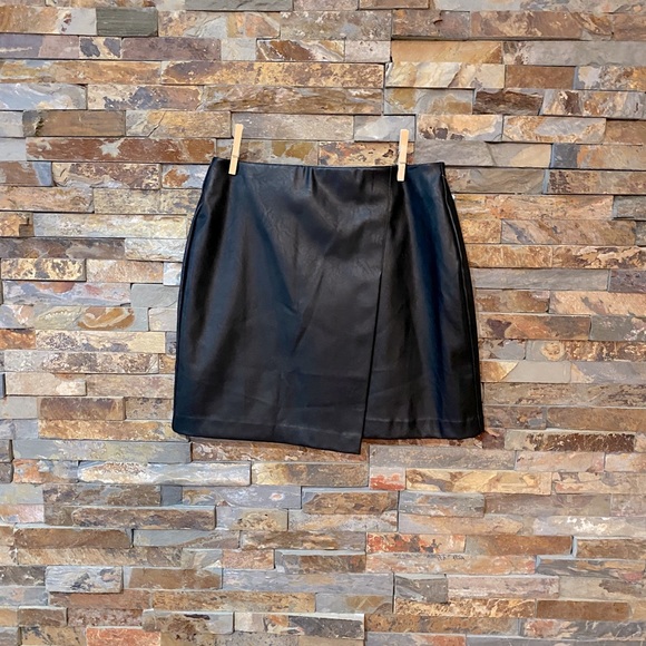 BAR III Vegan Leather Black Mini -Small - Picture 3 of 4